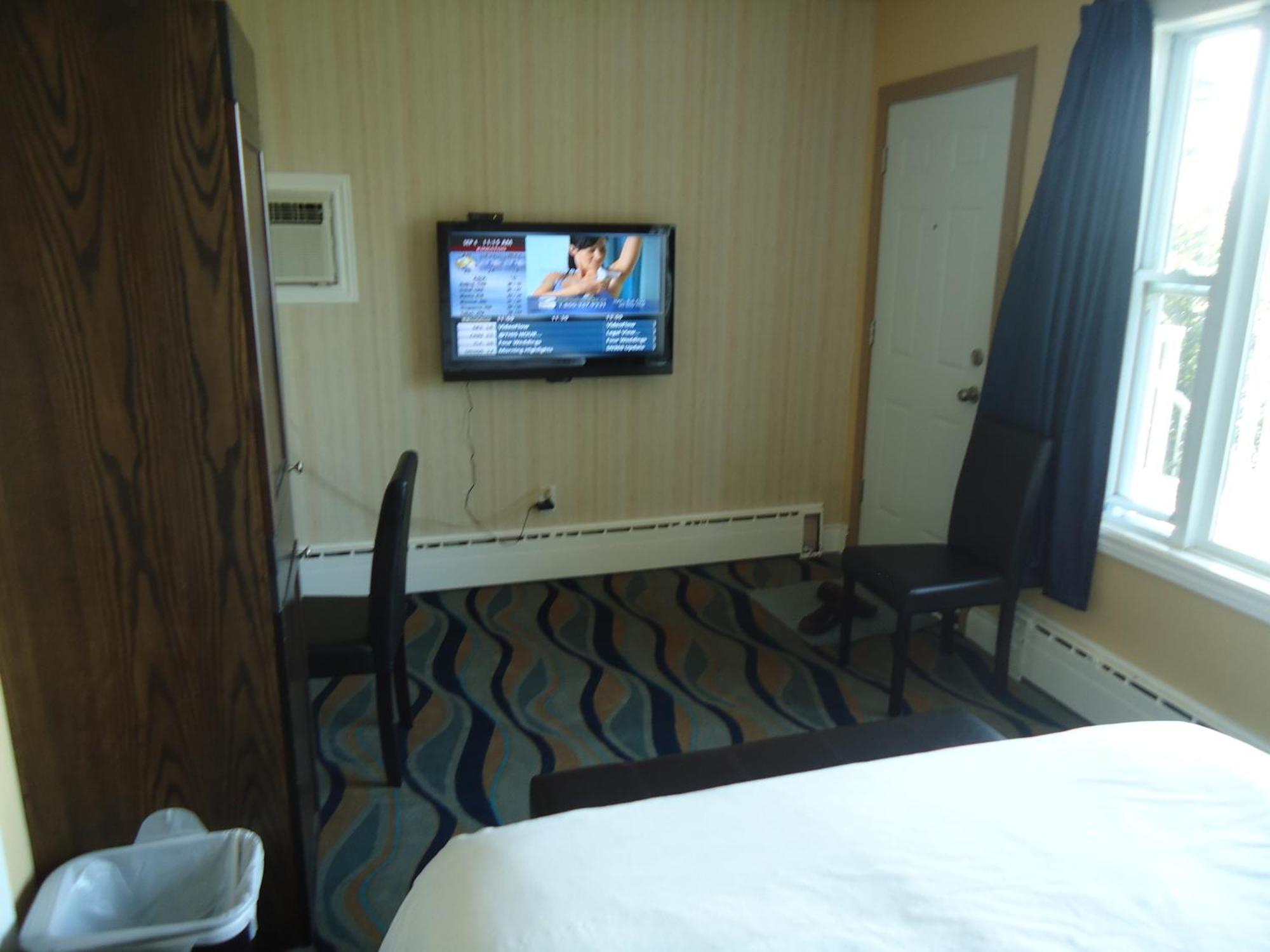 Bayside Inn & Waterfront Suites Kingston Phòng bức ảnh