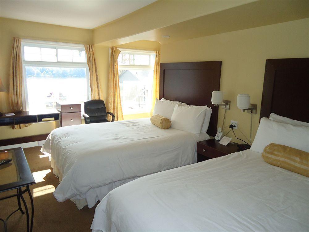Bayside Inn & Waterfront Suites Kingston Ngoại thất bức ảnh